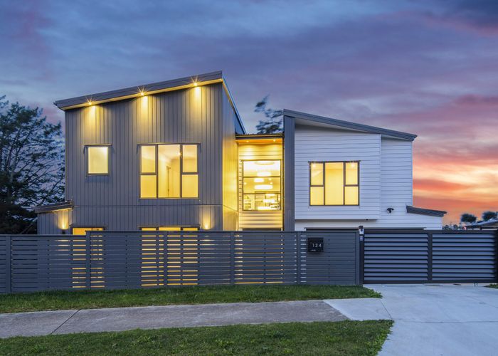  at 124 Kewa Road, Albany, North Shore City, Auckland