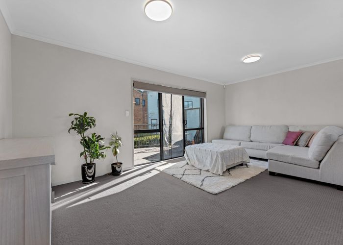  at 207/172 McLeod Road, Te Atatu South, Waitakere City, Auckland
