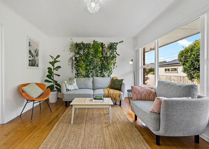  at 3/45 Merani Street, Narrow Neck, Auckland