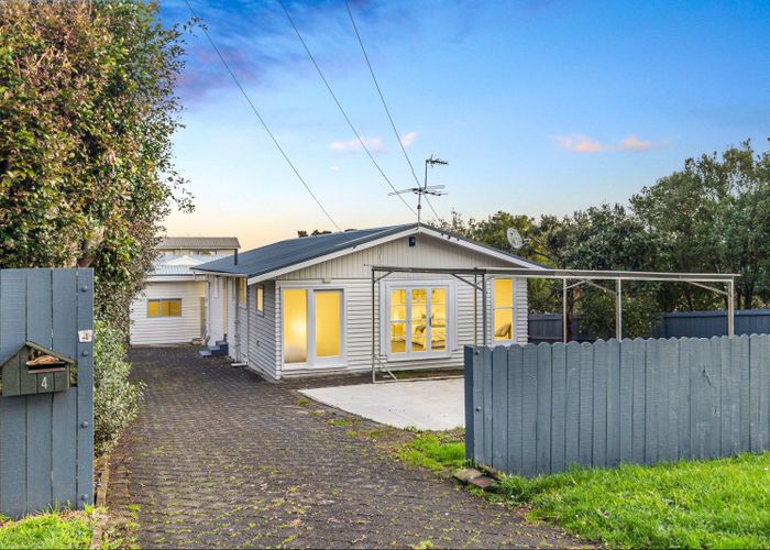  at 4 Whitford Avenue, Mount Wellington, Auckland