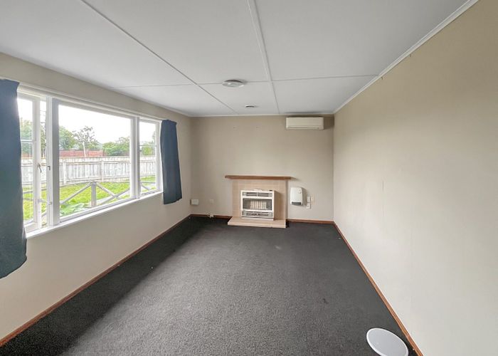  at 32 Roberts Line, Kelvin Grove, Palmerston North, Manawatu / Whanganui