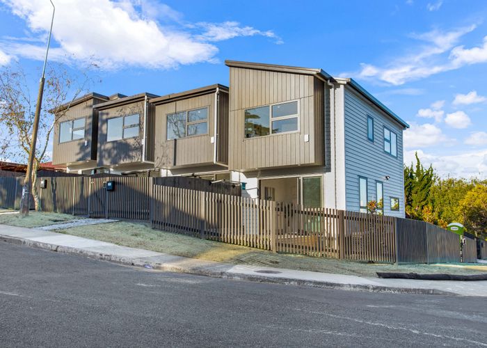  at Lot 6/15 Locket Road, Glenfield, North Shore City, Auckland