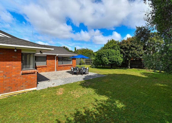 at 3 Donegan Place, Conifer Grove, Takanini