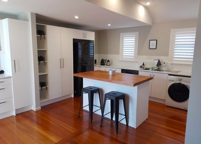  at 6 Coates Grove, Silverstream, Upper Hutt, Wellington
