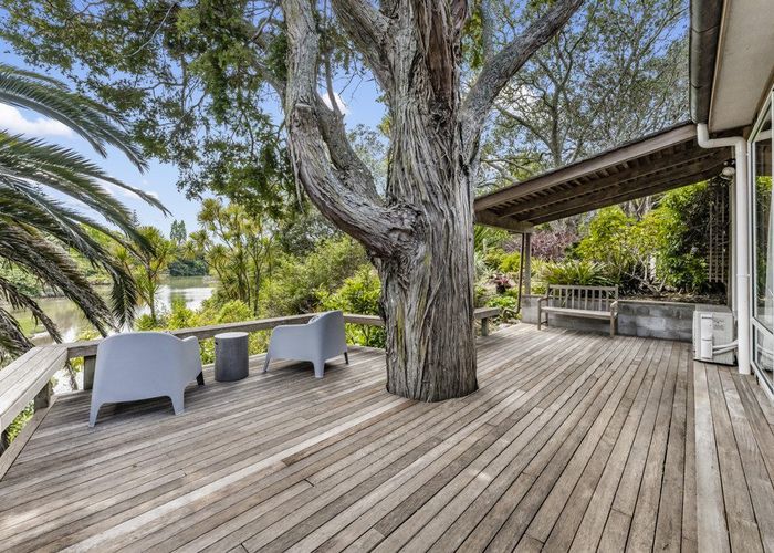  at 2/62 Kelvin Road, Remuera, Auckland
