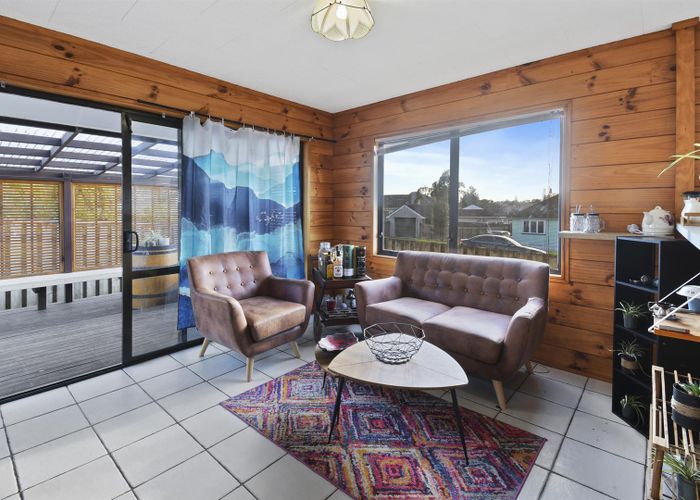  at 18 Jellicoe Road, Manurewa, Auckland