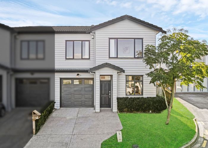  at 8 Bushpark Place, Flat Bush, Auckland