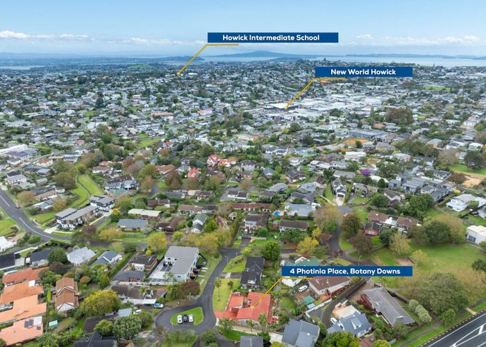  at 4 Photinia Place, Botany Downs, Manukau City, Auckland