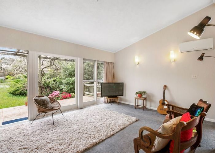  at 60 Hogans Rd, Glenfield, North Shore City, Auckland