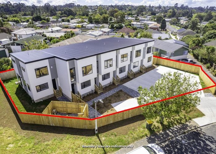  at 18D Larissa Ave, Henderson, Waitakere City, Auckland