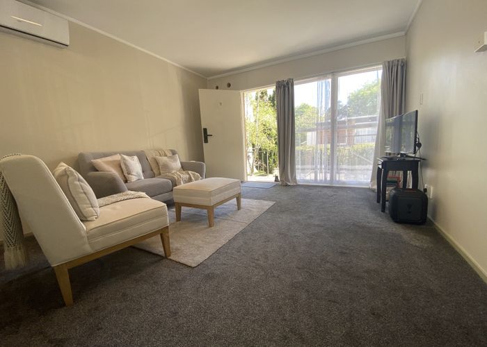  at 2/328 Mount Eden Road, Mount Eden, Auckland City, Auckland