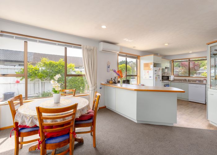  at 2/57 Waratah Street, Avondale, Christchurch