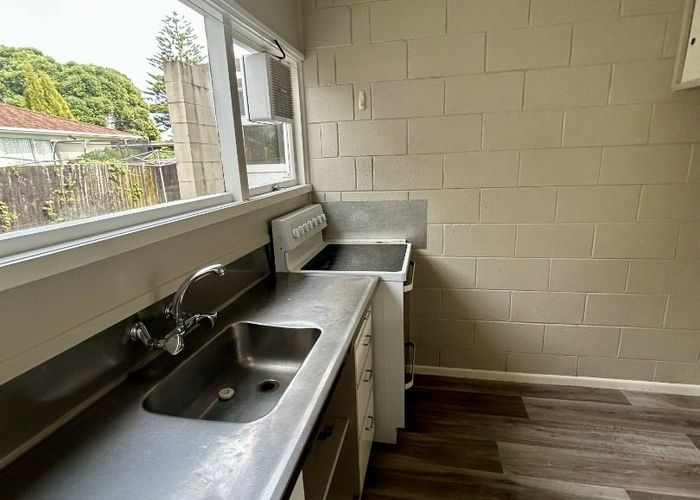  at 4/267 Massey Road, Mangere East, Manukau City, Auckland