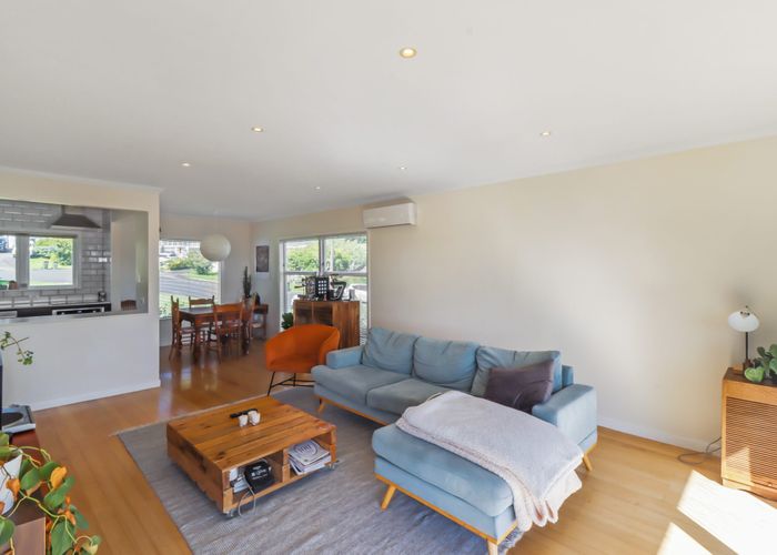  at 10 Pikitea Road, Mangere Bridge, Manukau City, Auckland