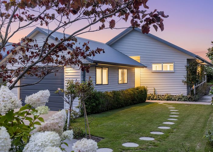  at 8 Winton Street, St. Albans, Christchurch City, Canterbury