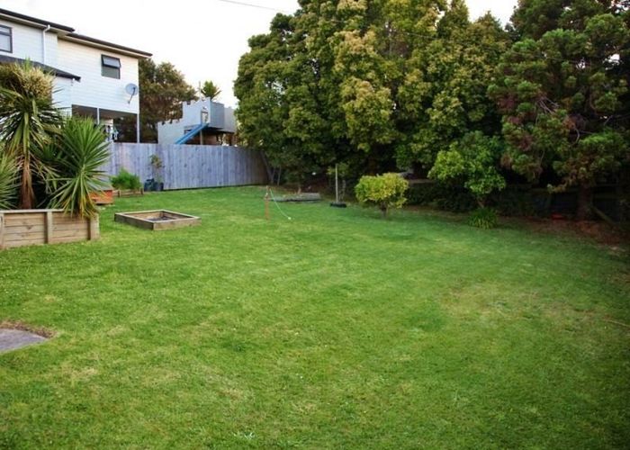  at 77 Elliston Crescent, Stanmore Bay, Whangaparaoa