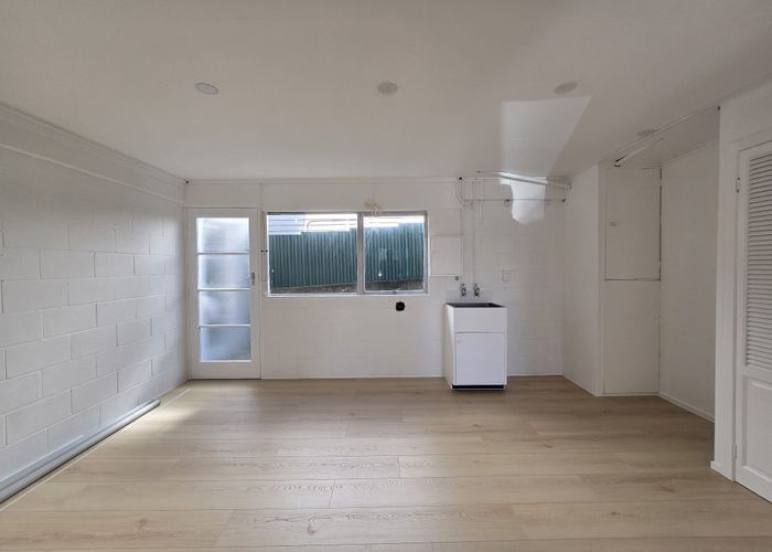  at 2/1 Rahiri Road, Mount Eden, Auckland City, Auckland