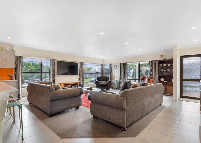  at 134 Prince Regent Drive, Half Moon Bay, Manukau City, Auckland