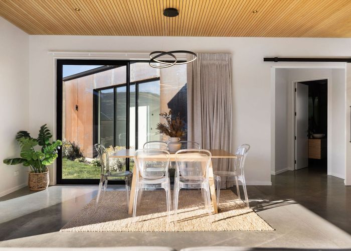  at 8 Spur Ridge Rise, Hanley's Farm, Jacks Point, Queenstown-Lakes, Otago