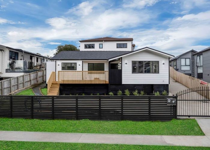  at 212 Hillside Road, Papatoetoe, Auckland