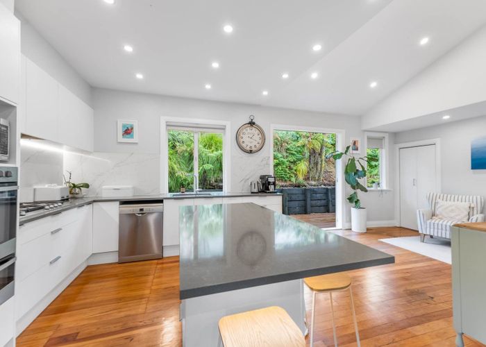  at 398 Huia Road, Titirangi, Waitakere City, Auckland
