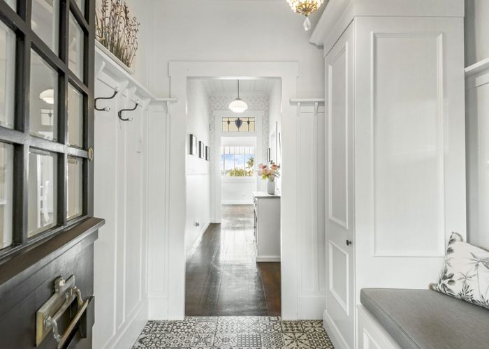  at 1 Milton Road, Northcote Point, North Shore City, Auckland