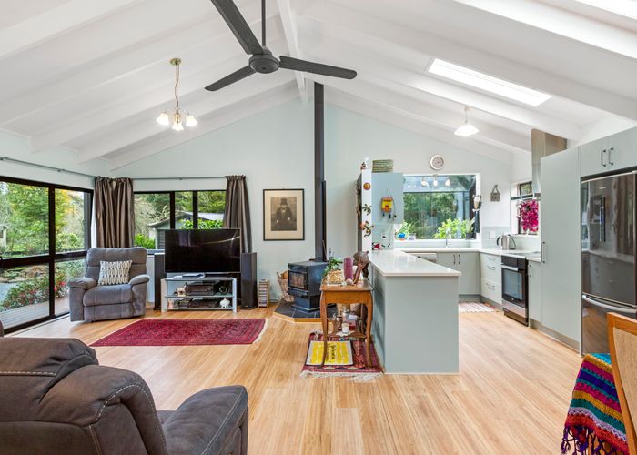  at 16 Totara Grove, Waitetuna