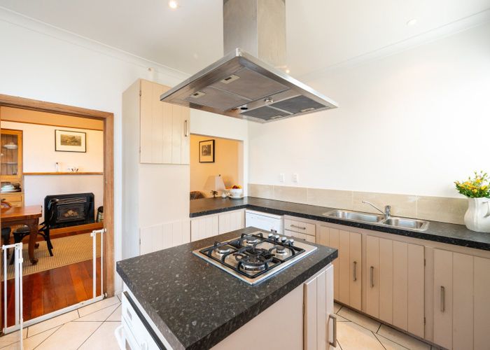 at 408 Park Road South, Akina, Hastings