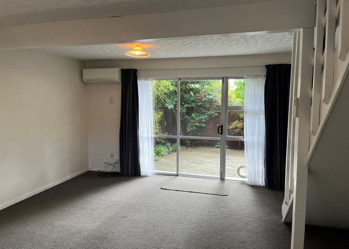  at 14 Frederick Street, Hillsborough, Auckland