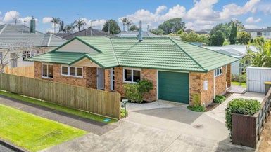  at 4 Fitzroy Street, Papatoetoe, Auckland