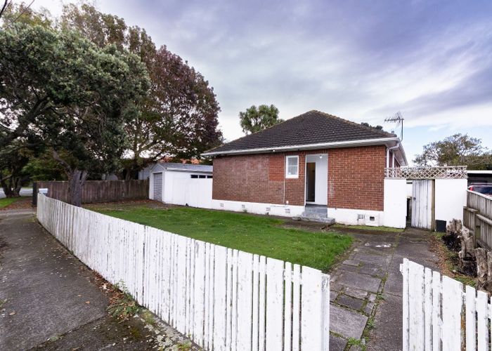  at 1 Brown Grove, Fairfield, Lower Hutt, Wellington
