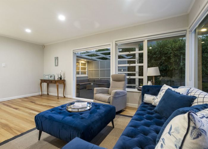  at 1/25 Creamer Avenue, Belmont, Auckland