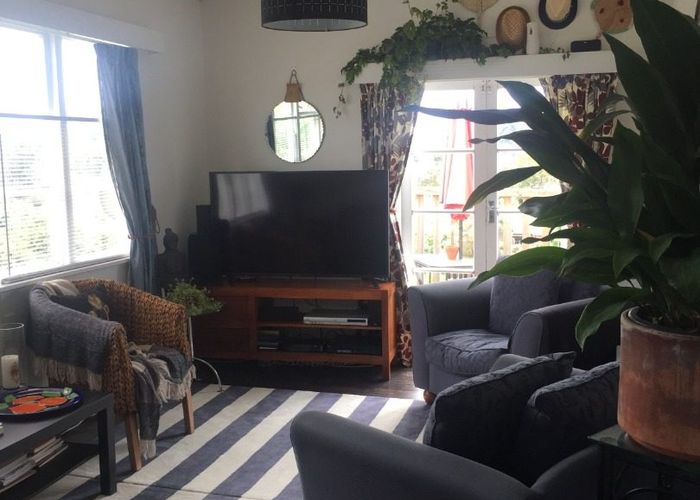  at 6d McCullough Avenue, Mount Roskill, Auckland City, Auckland