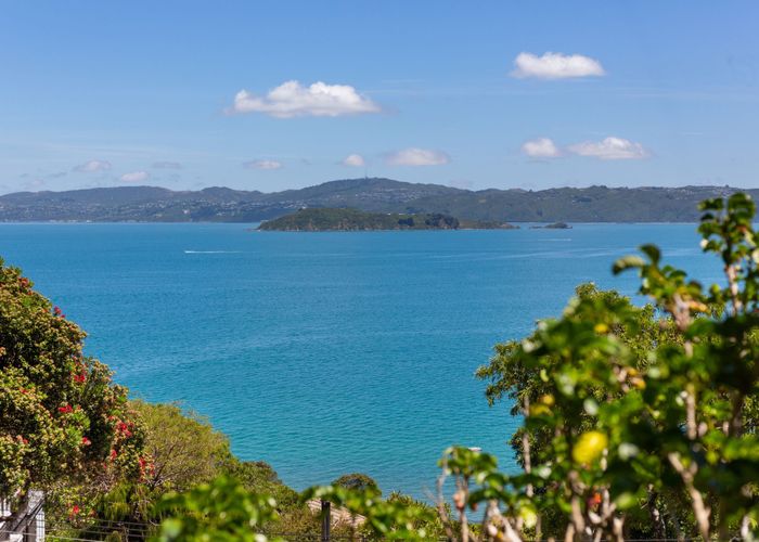  at 17 Mahina Road, Mahina Bay, Eastbourne, Lower Hutt, Wellington