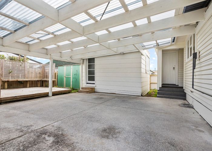  at 64 Archibald Road, Kelston, Waitakere City, Auckland