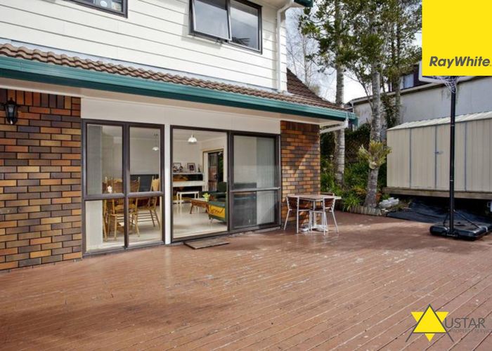  at 20 Portsea Place, Chatswood, North Shore City, Auckland