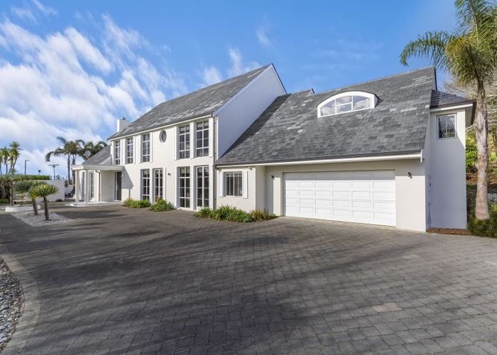  at 15 Tiffany Close, Totara Park, Manukau City, Auckland