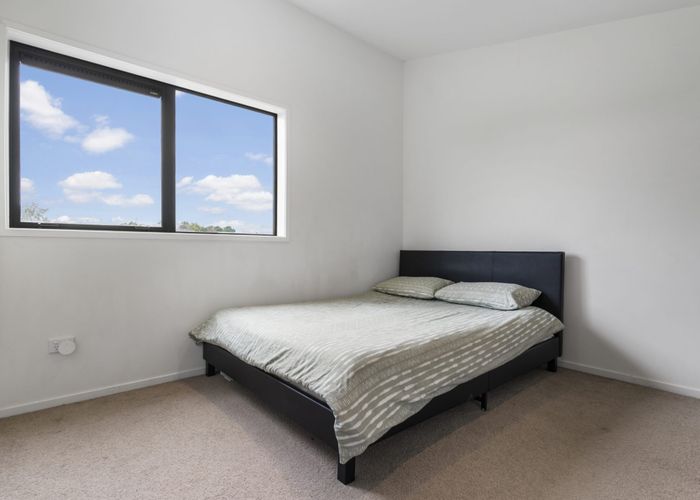  at 14 Rara Lane, Manukau, Manukau City, Auckland