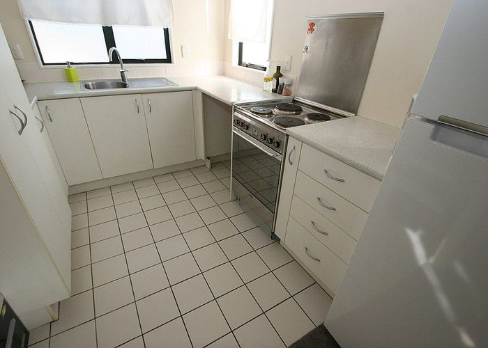  at 8/12 Ambrico Place, New Lynn, Waitakere City, Auckland