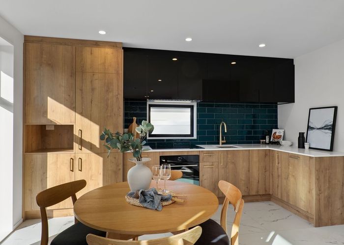  at 2/142 Main North Road, Papanui, Christchurch City, Canterbury