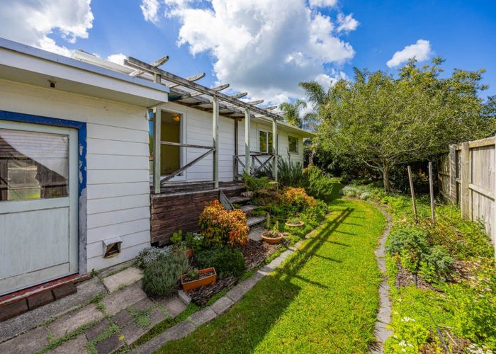  at 25B Pulman Place, Clover Park, Manukau City, Auckland