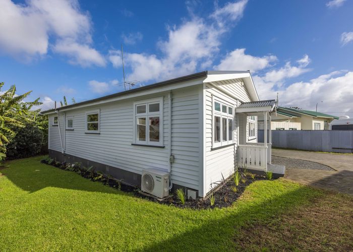  at 124 Mangere Road, Otahuhu, Auckland