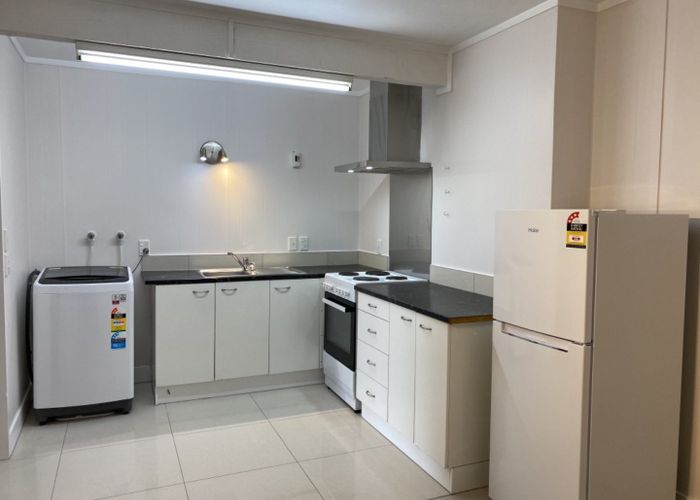  at 4A Hillview Crescent, Paparangi, Wellington, Wellington