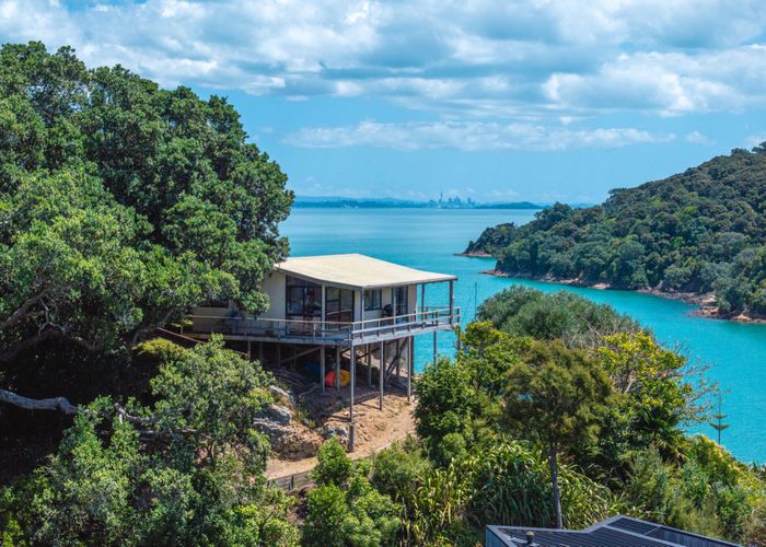  at 6 Pohutukawa Avenue, Omiha, Waiheke Island, Auckland