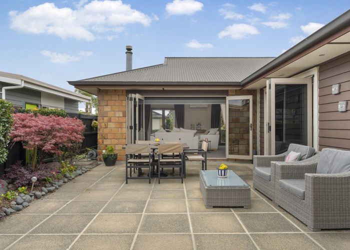  at 2 Harry Close, Papamoa, Tauranga, Bay Of Plenty