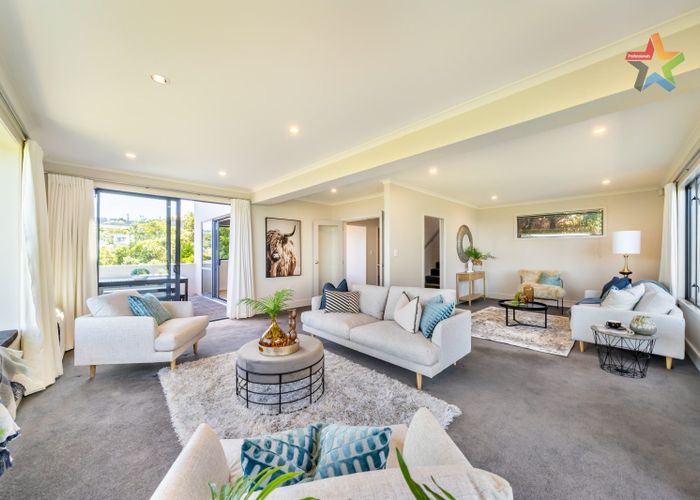  at 7 Green Park Lane, Korokoro, Lower Hutt