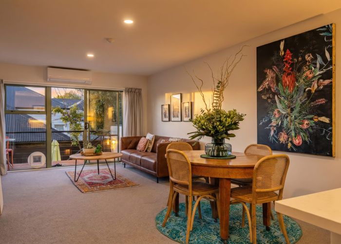  at 2/22 Exeter Street, Merivale, Christchurch City, Canterbury