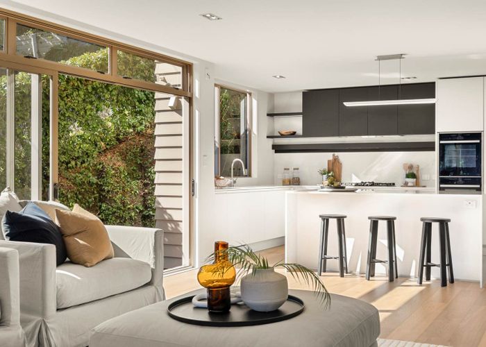  at 14 Debron Avenue, Remuera, Auckland City, Auckland