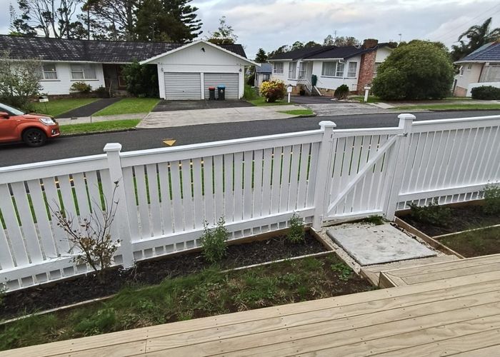  at 13E Windermere cres, Blockhouse Bay, Auckland City, Auckland