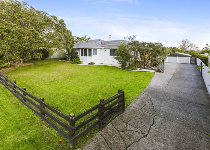  at 877 Papakura-Clevedon Road, Papakura, Papakura